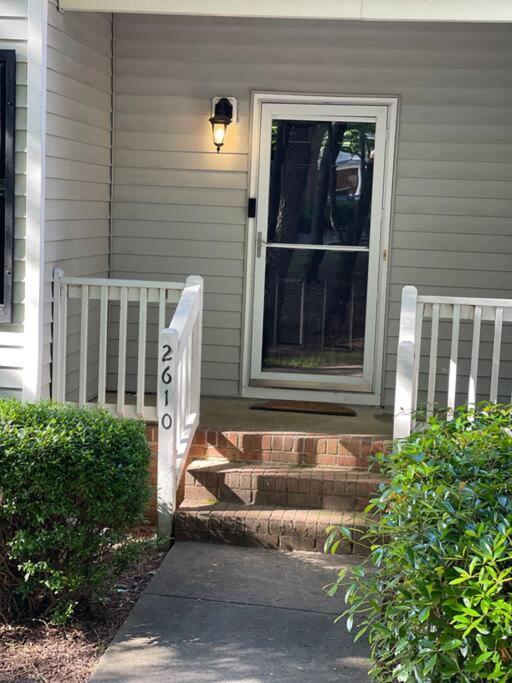 Simple Elegant Townhouse Dt Ncsu Apartamento Raleigh