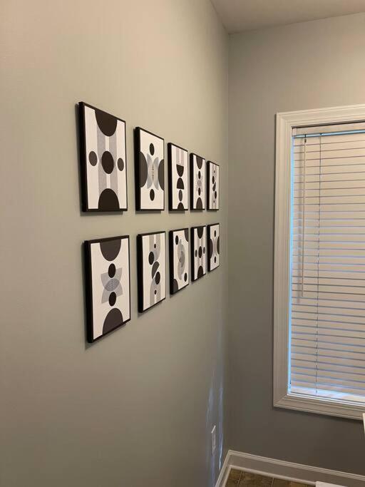 Simple Elegant Townhouse Dt Ncsu Apartment Raleigh