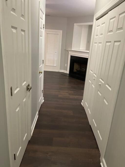 Apartment Simple Elegant Townhouse Dt Ncsu *